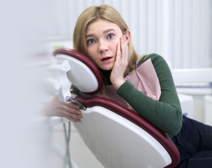 Girl in dental pain at Markham dental clinic.